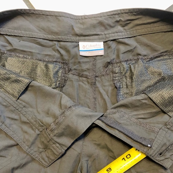 Ladies size 14 Columbia brand hiking-walking shorts in dark grey - Picture 2 of 5